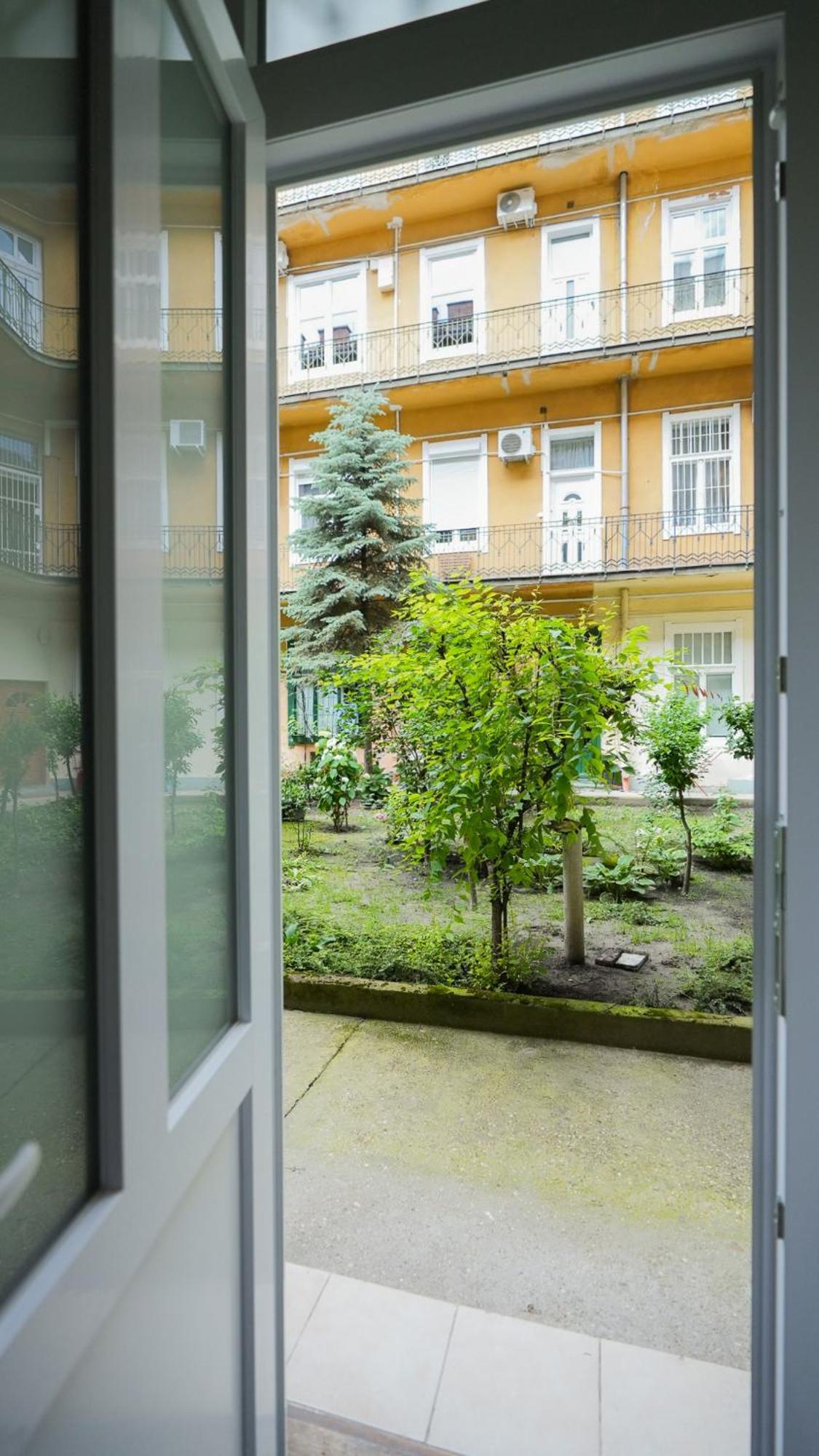 Instant Ruinbar Central Premium Apartment B ブダペスト エクステリア 写真